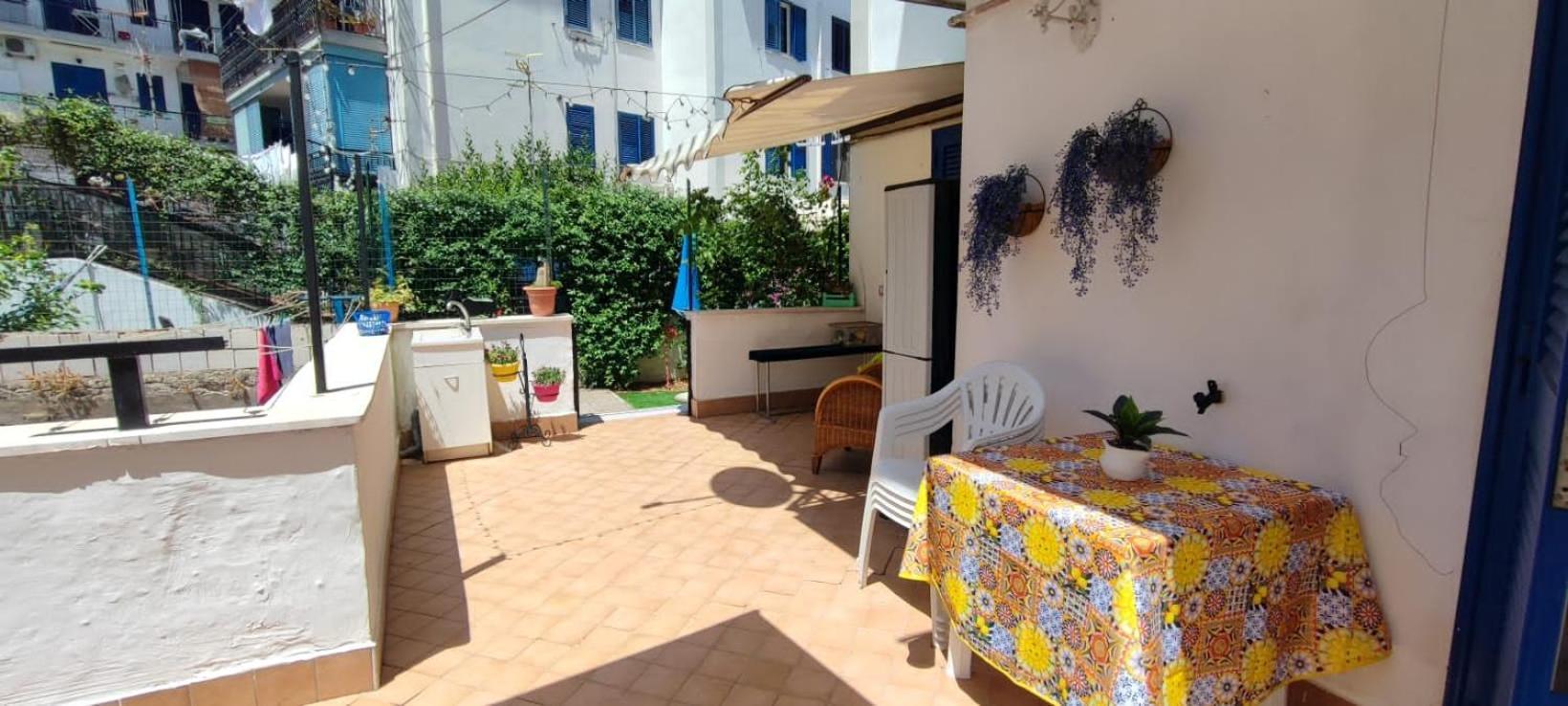 Casa Vacanza Agrippina Баколи Экстерьер фото